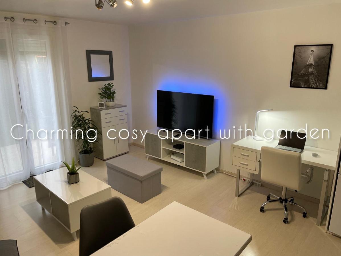 Charming Cosy Apart With Garden Free Parking Claye-Souilly Exteriör bild